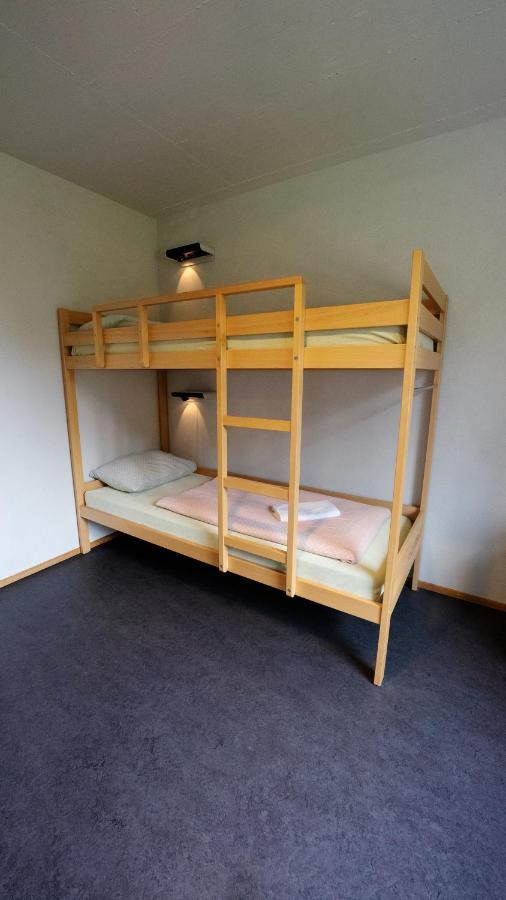 Vierbettzimmer mit Gemeinschaftsbad